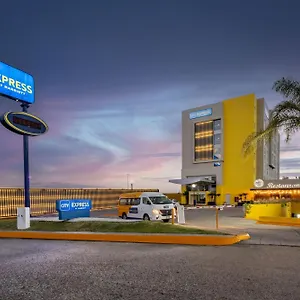 Express By Marriott Guadalajara Aeropuerto Hotel Las Pintas
