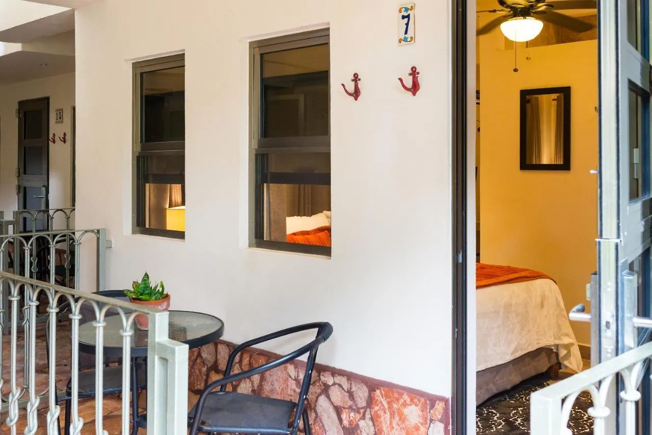 Alamos Inn Hotel Con Jacuzzi Y Piscina Канкун 0*,  Мексика