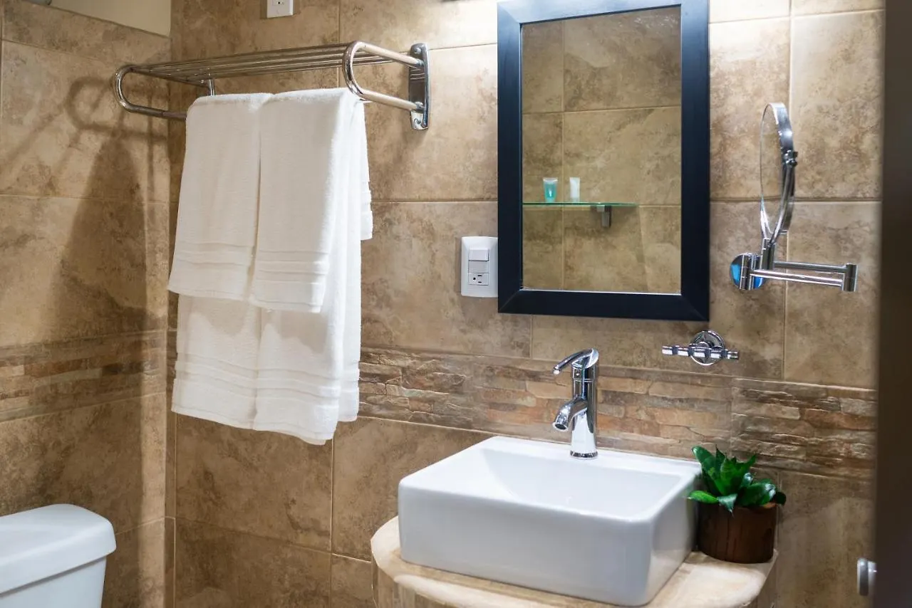 Alamos Inn Hotel Con Jacuzzi Y Piscina Канкун